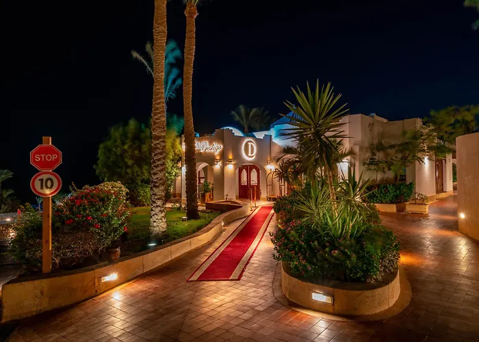 Private One Bedroom Domina Coral Bay