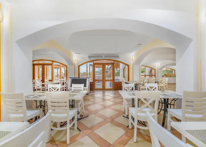 Private One Bedroom Domina Coral Bay 4*